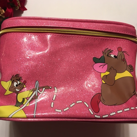 Disney Danielle Nicole Cinderella Gus Cosmetic Bag - Picture 2 of 8